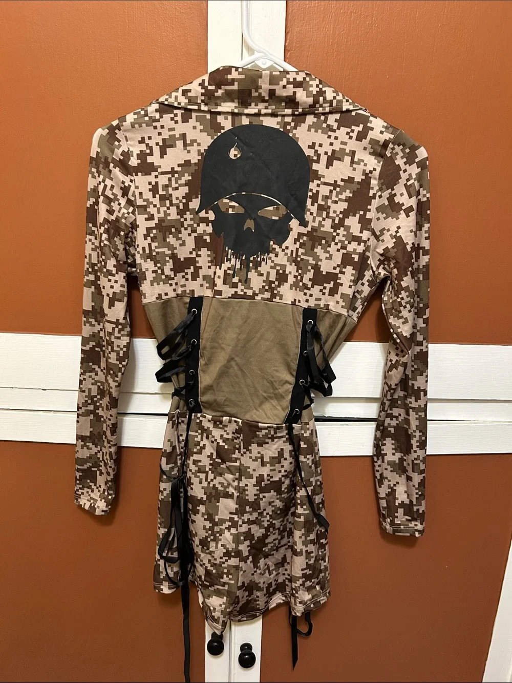 Spirit Halloween Battlefield Babe Halloween costume Adult Small (4-6)